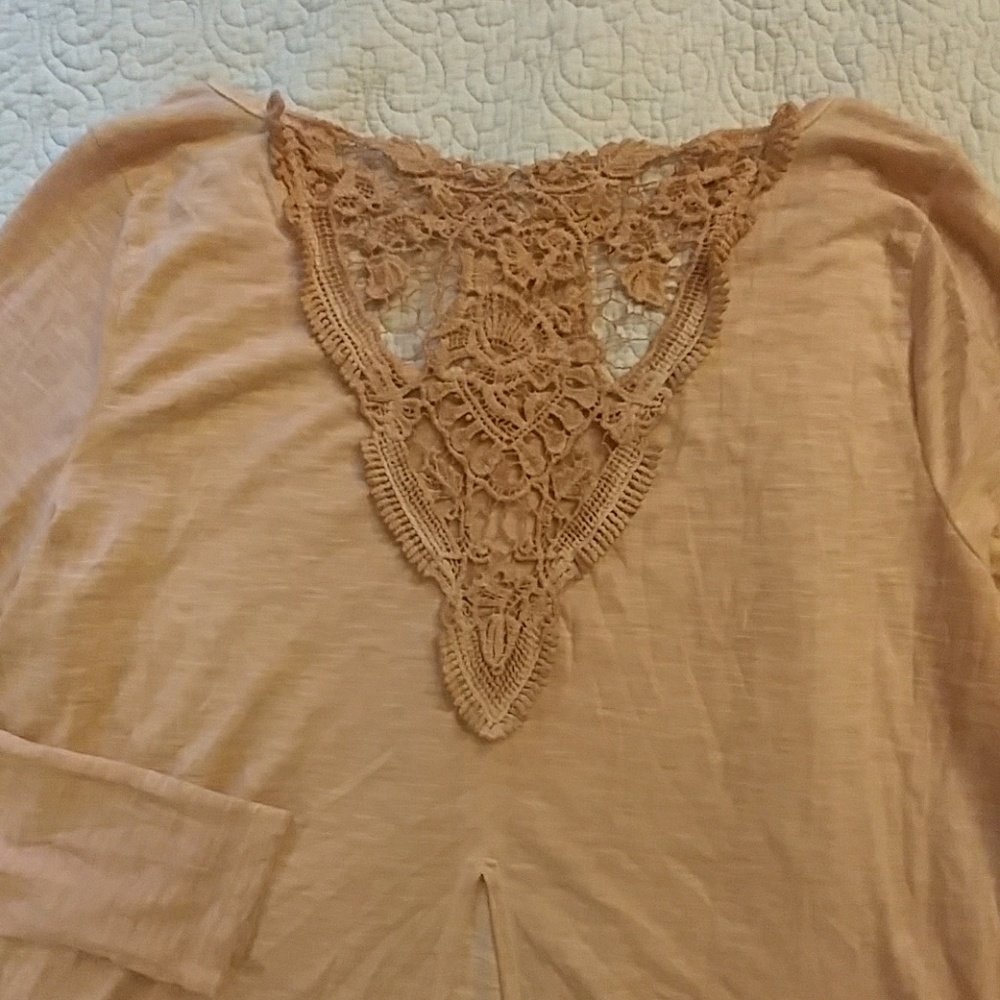 Top/Blouse - Picture 4 of 6